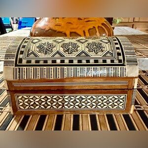 Vintage handcrafted wooden jewelry or trinket box